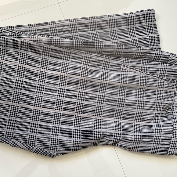 Adriana Papell houndstooth pants - Picture 7 of 7